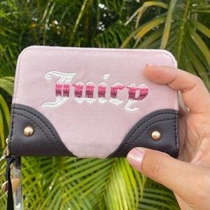 Juicy Couture Retro Vibe Double Medium Zip Around Wallet NWT